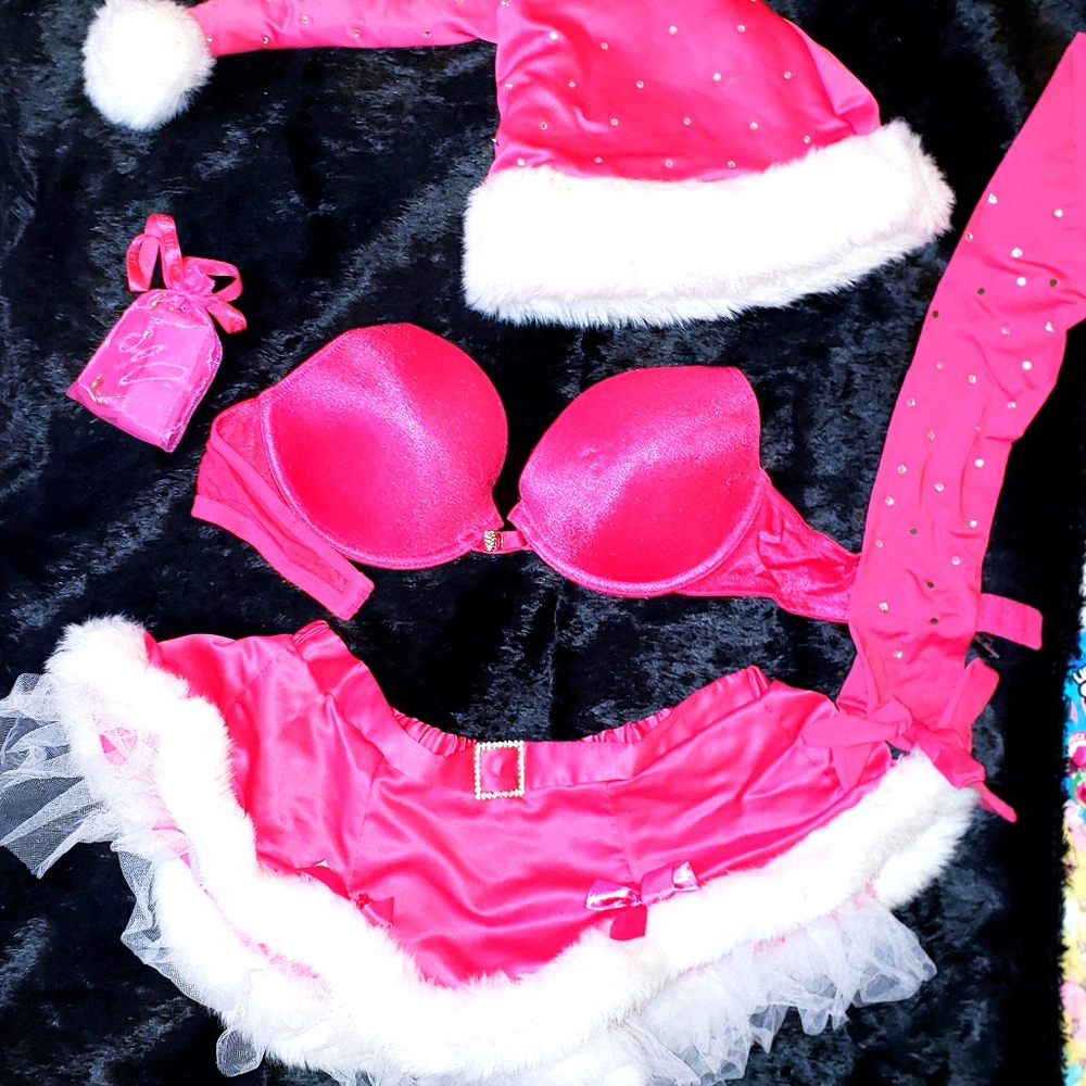 Victorias secret very sexy limited Santa set